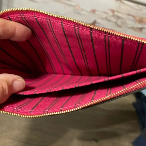 Louis Vuitton Monogram Clutch Neverfull NM Pouch. Authentic. - Picture 6 of 12